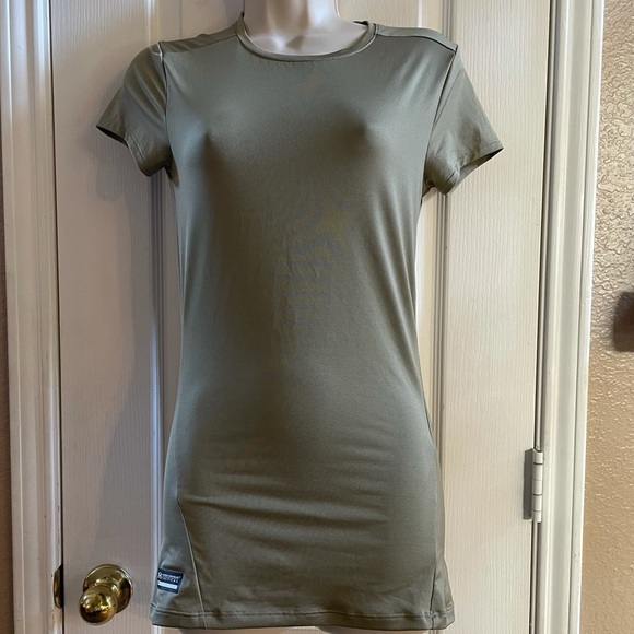 Under armour woman compression tactical shirt medium - Picture 1 of 6